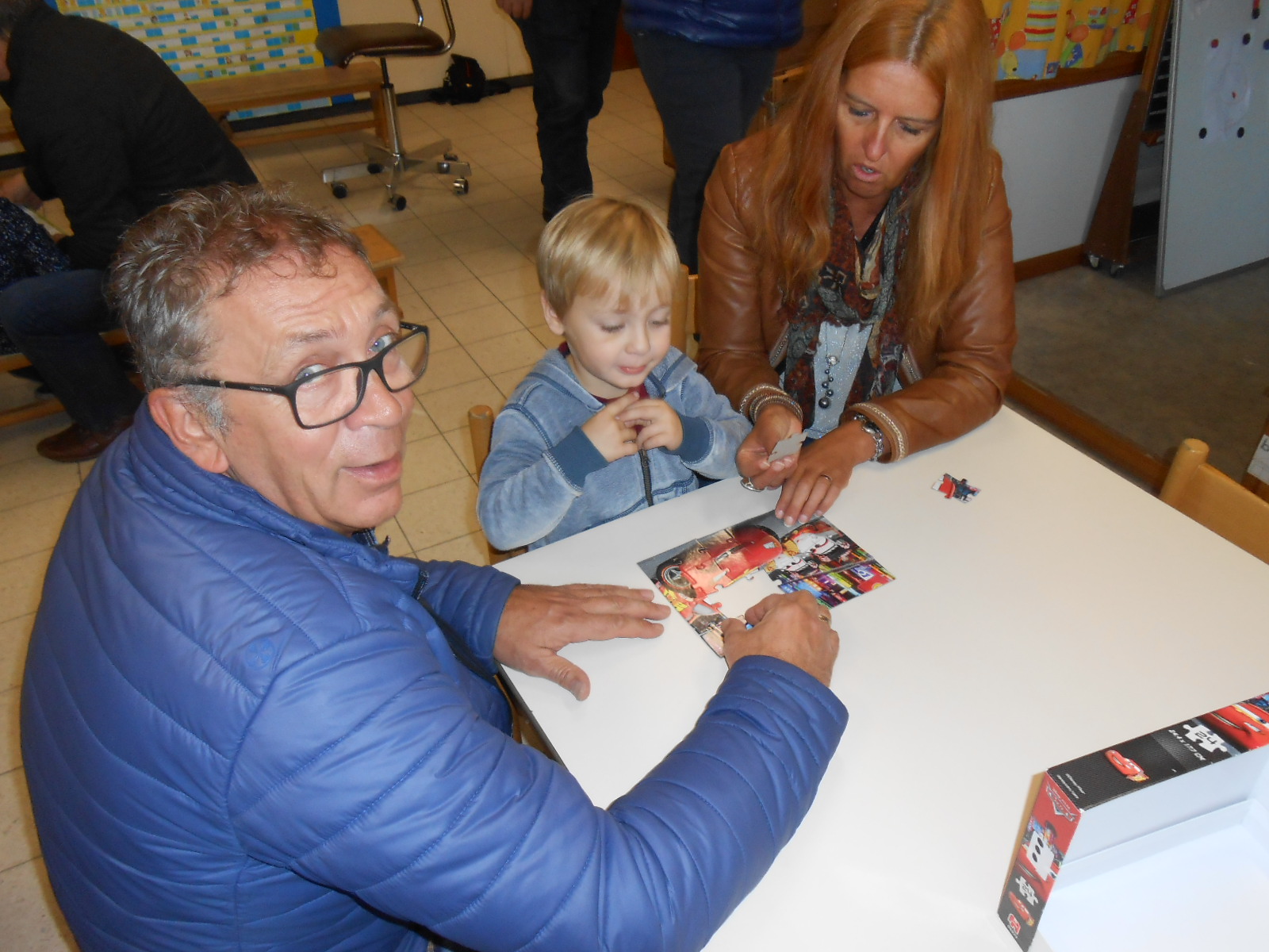 grootouders op bezoek in de klas van juf Claire